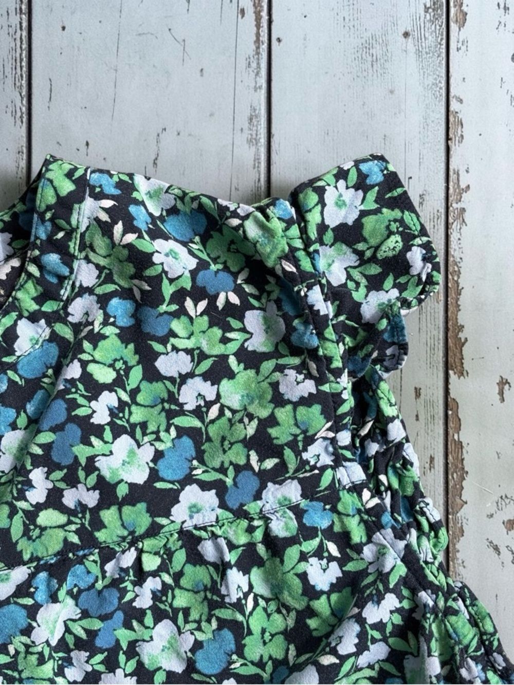 LOFT Outlet Blue Green Floral Blouse Lightweight V Neck Flutter Sleeve Size XL - Picture 6 of 7